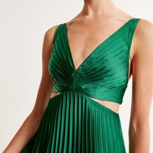 Abercrombie & Fitch Green Giselle Maxi Dress